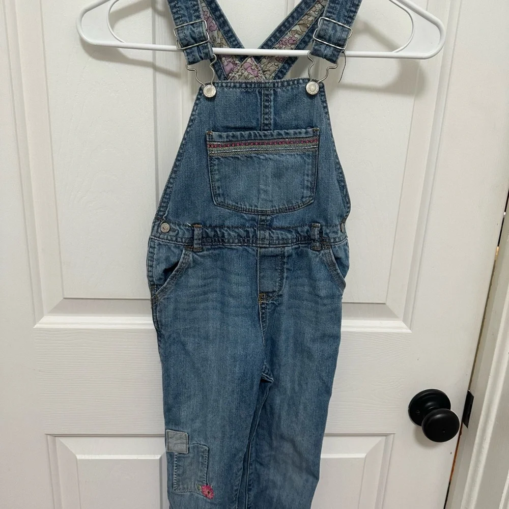 OshKosh B'gosh Light Blue Denim‎ Girls Overalls size 4T
